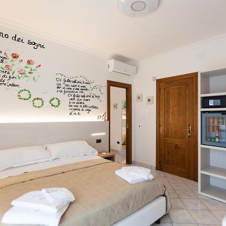 Na' Poesia B&B Di Charme Сант-Агата-де-Готи Экстерьер фото